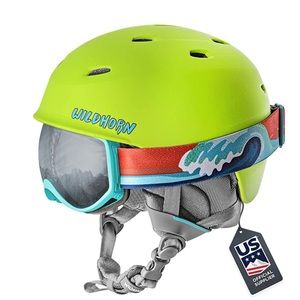 NWT Wildhorn Spire Snow & Ski Helmet w/Goggles Kid